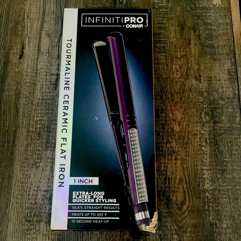 Infiniti Pro Conair Flat Iron